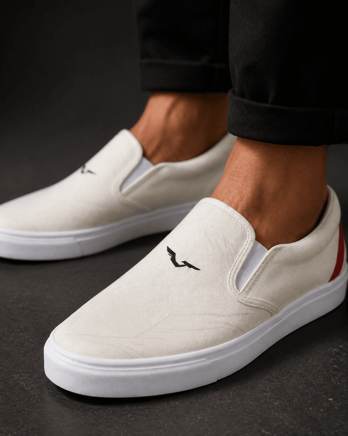 SEGAL - Quiet Slip-Ons, close-up studio rendering